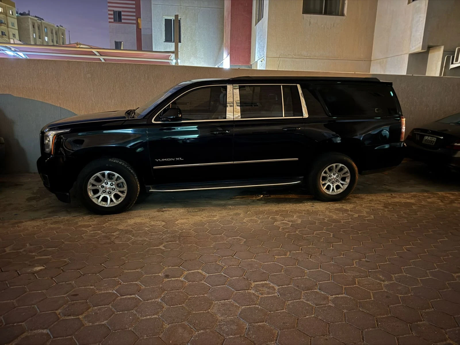 تاكسي مطار الكويت 24 ساعة - أسطول سيارات VIP